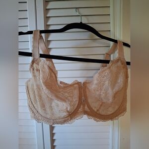 Wacoal Lace Bra in Beige